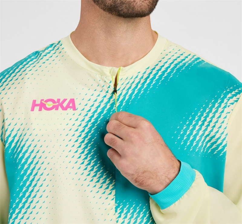 Men's Hoka 1/2 Zip Wind Shell Running Outerwear Green | India-1678